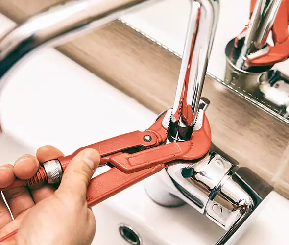 Expert Leak Repair Plumber in West Little River, FL