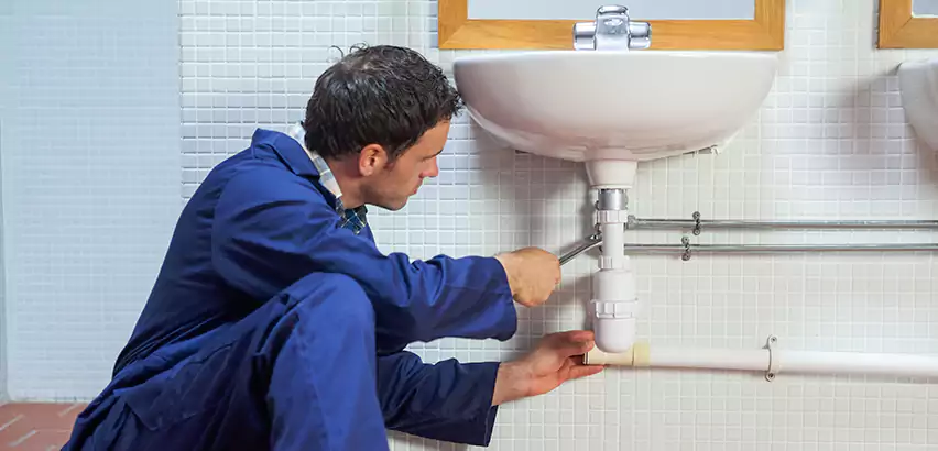 Toilet Repair West Little River