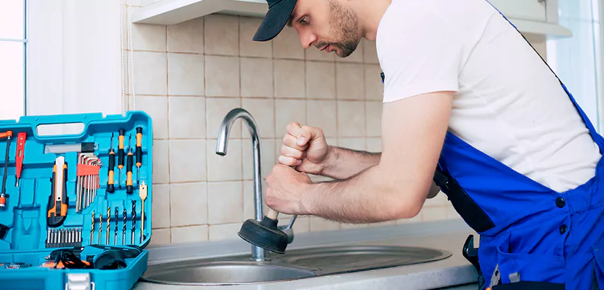 Emergency Plumber in West Little River